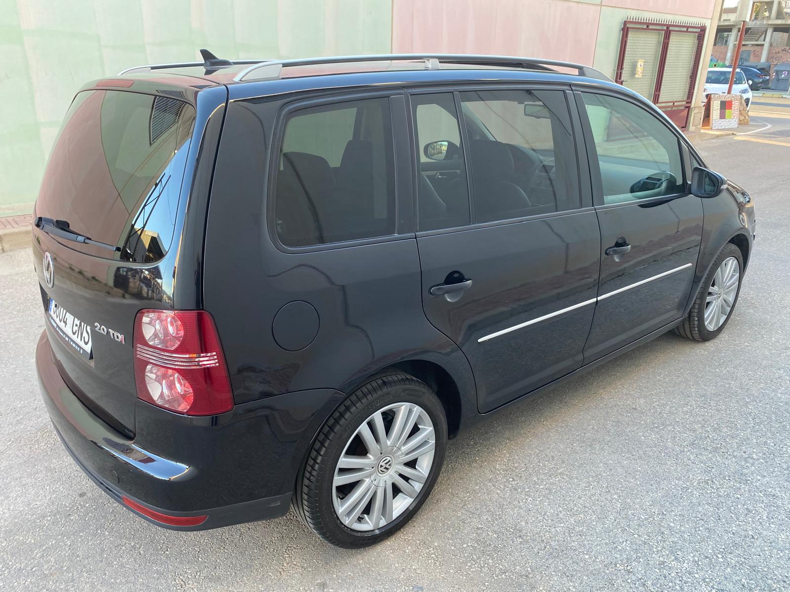 VOLKSWAGEN TOURAN 2.0 TDI 170CV 2009. 167.000km&nbsp; 7 PLAZAS · PIEL · TECHO PANORÁMICO · TOTALMENTE REVISADO