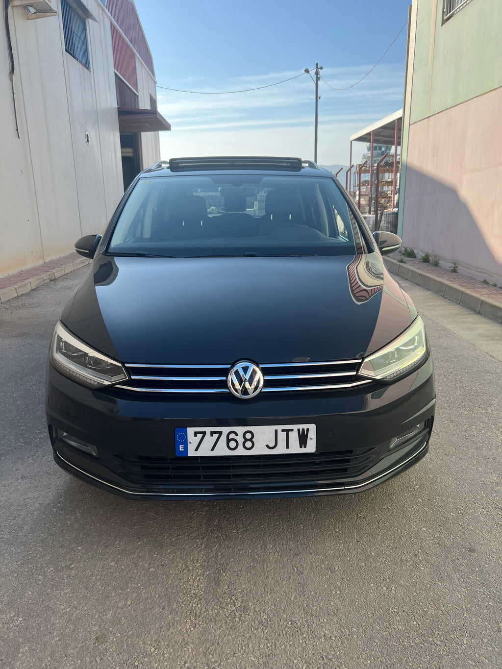 VOLKSWAGEN TOURAN 7 PLAZA