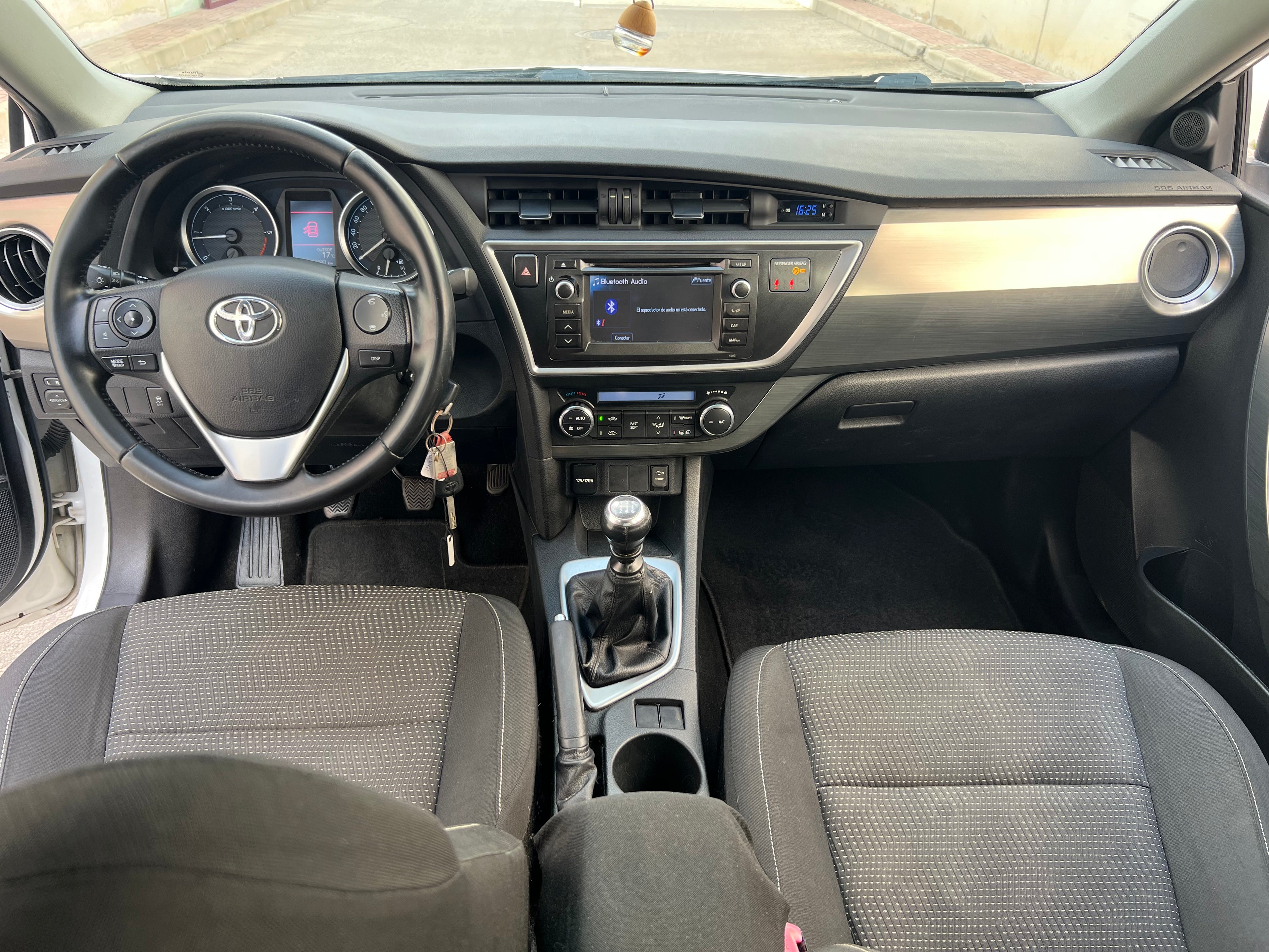 TOYOTA AURIS 1.4D 90 CV