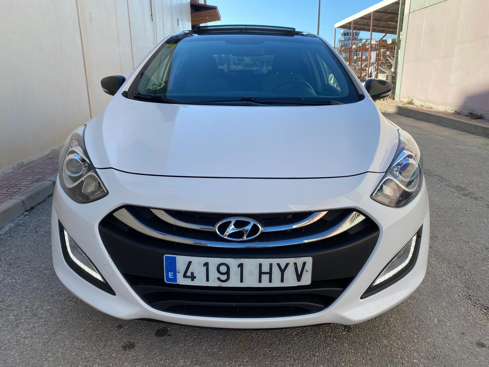 HYUNDAI I30 1.6 CRDI 110 CV 120000 KILOMETROS