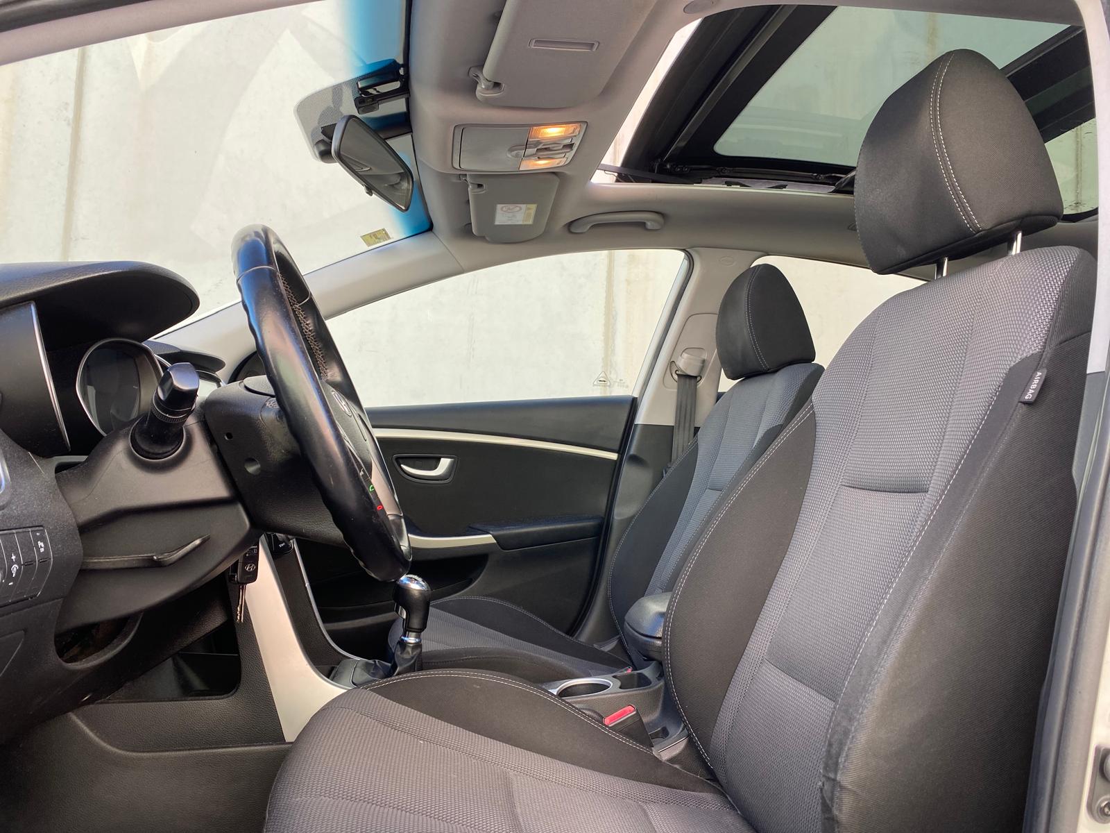 HYUNDAI I30 1.6 CRDI 110 CV 120000 KILOMETROS