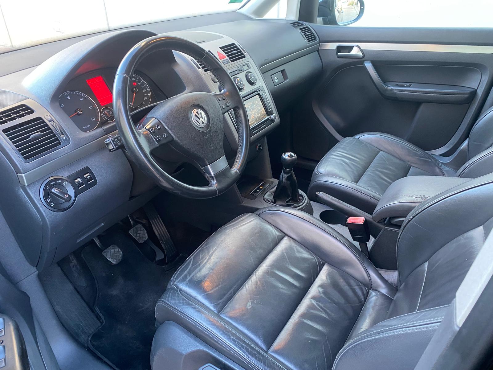 VOLKSWAGEN TOURAN 2.0 TDI 170CV 2009. 167.000km&nbsp; 7 PLAZAS · PIEL · TECHO PANORÁMICO · TOTALMENTE REVISADO