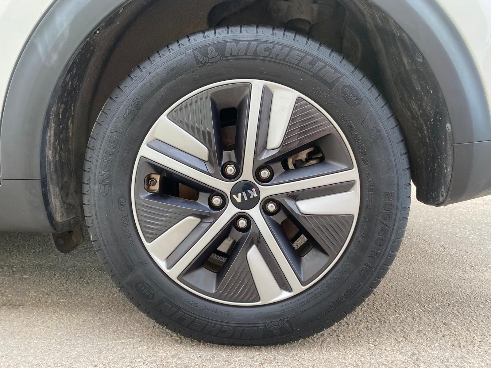 Kia Niro 1.6 Híbrido Drive - 1.6 híbrido – 141 CV - 11/2020 - 133.000 km